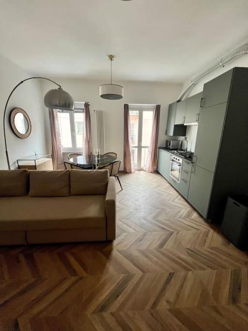 Casa Sassari - Vicino Porta Susa F.S. Turin Exterior foto